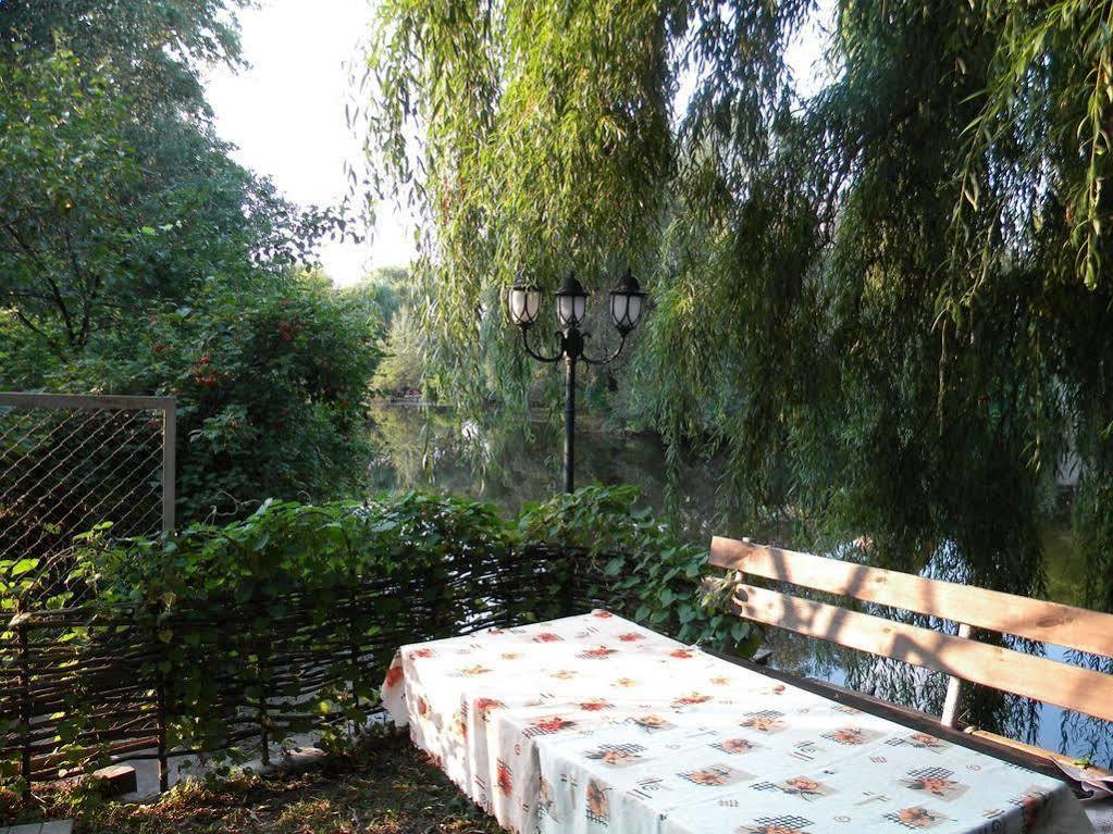 Guest House Dacha Kiev Dış mekan fotoğraf